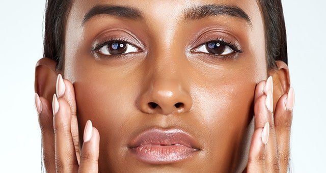 How help control oily skin, Nicci recommends the following tips: